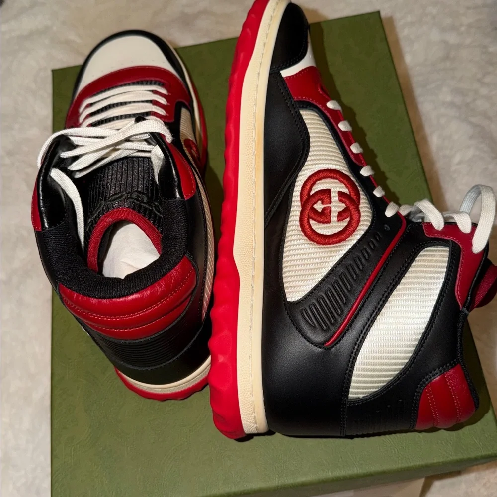Gucci Men's Bold Red and Black Sneakers
